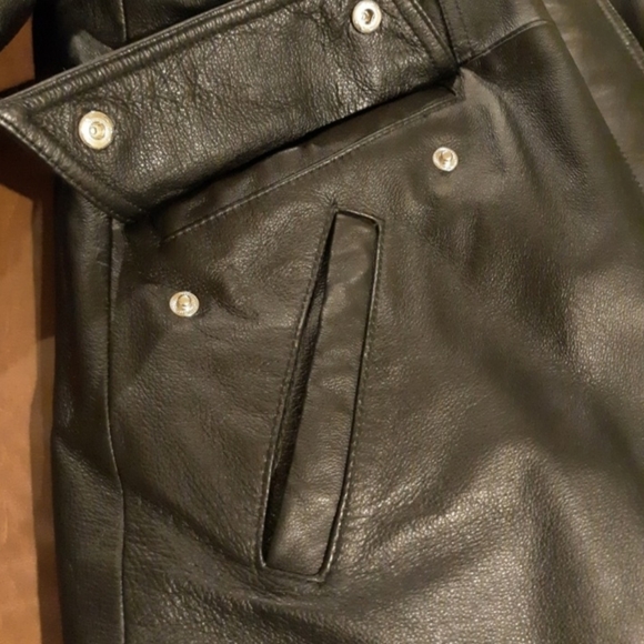 Womens Leather Jacket. - Picture 5 of 10